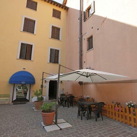 Il Cavallino Fossombrone Ngoại thất bức ảnh