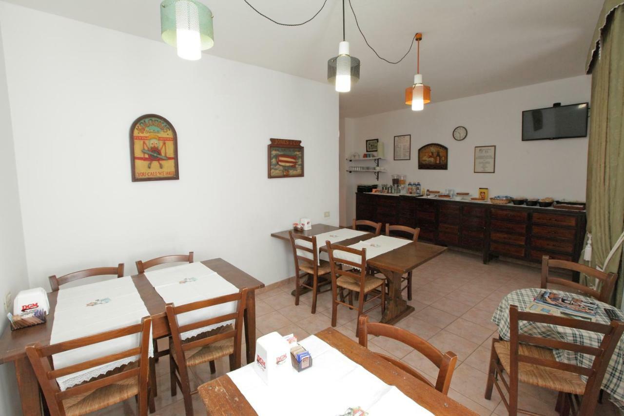 Il Cavallino Fossombrone Ngoại thất bức ảnh